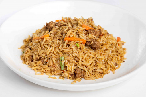 https://admin.kilimanjaro-restaurants.com/storage/gallery/thumbnail/Beefy_rice_large_1713268701.jpg